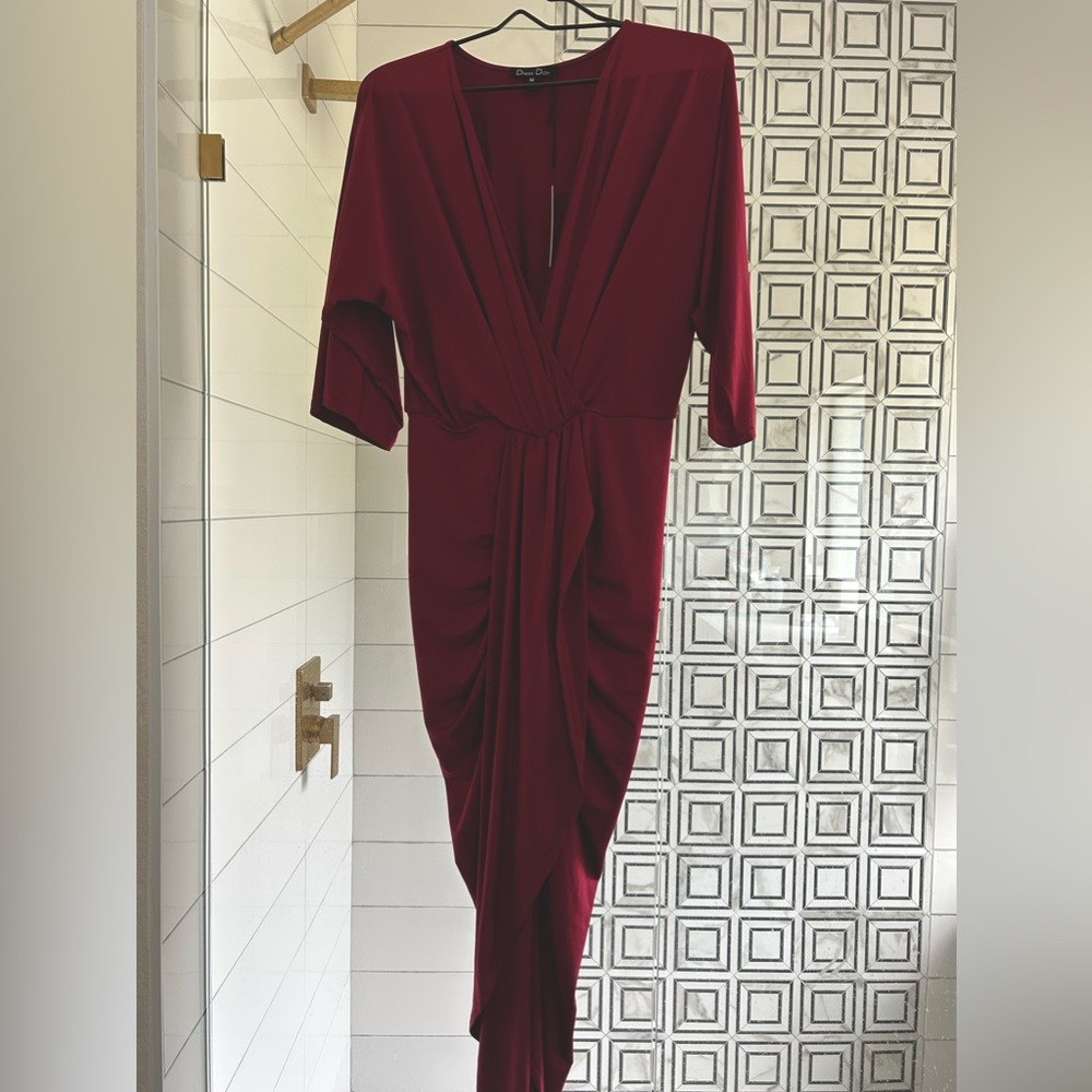 Red lilyful fitted dress size medium.